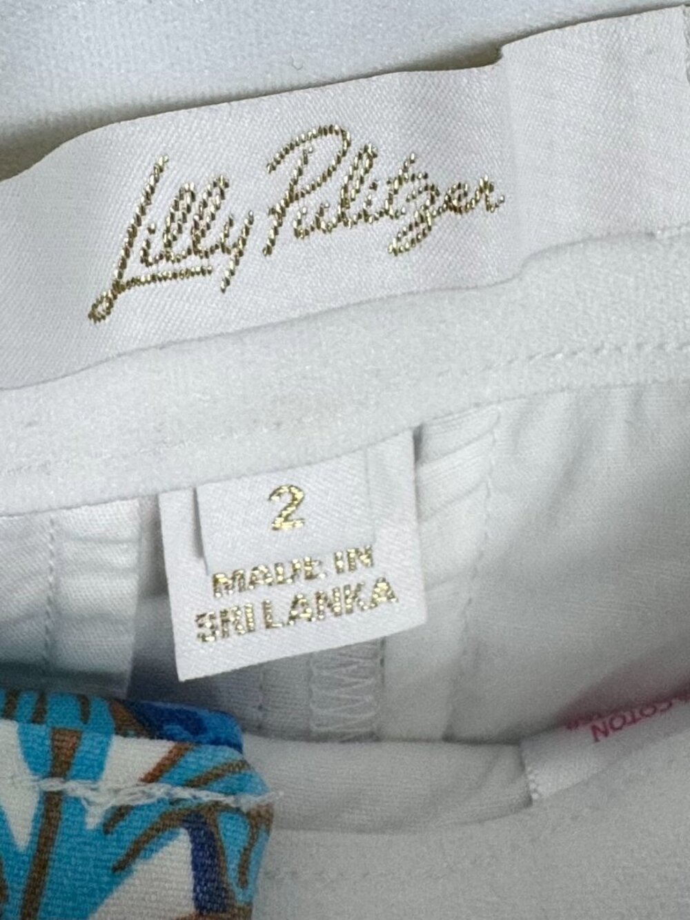 Size 2 Lilly Pulitzer Shorts - Picture 2 of 2